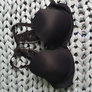 *LIKE NEW* Soma Embraceable Racerback bra, size 38d